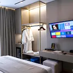 מלון Duka's Boutique 4*