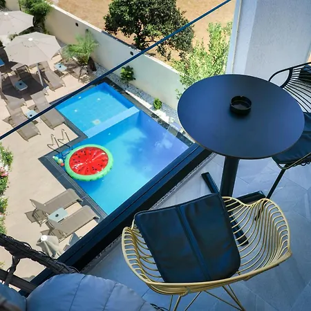 ホテル Duka's クサミル