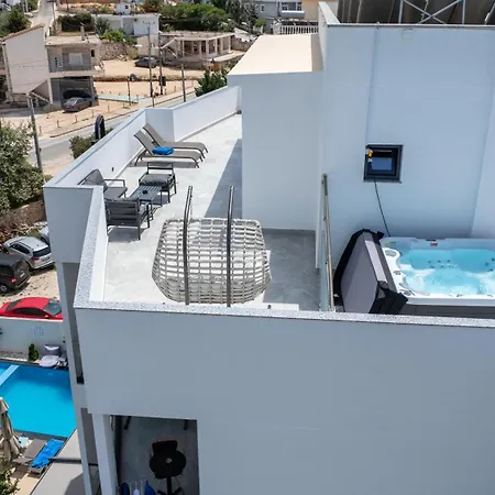 Duka's Hotel Ksamil