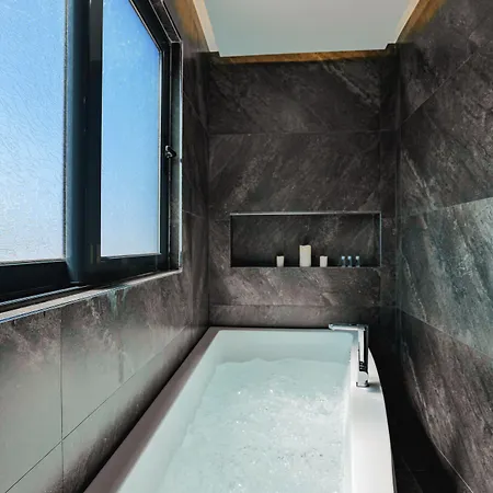 ホテル Duka's クサミル