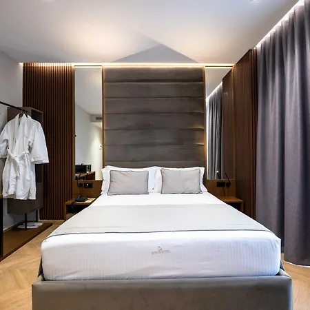 Duka's Boutique 4*