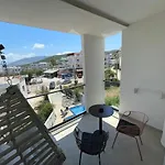 Duka's Boutique Ksamil