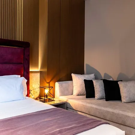 Duka's Boutique 4*